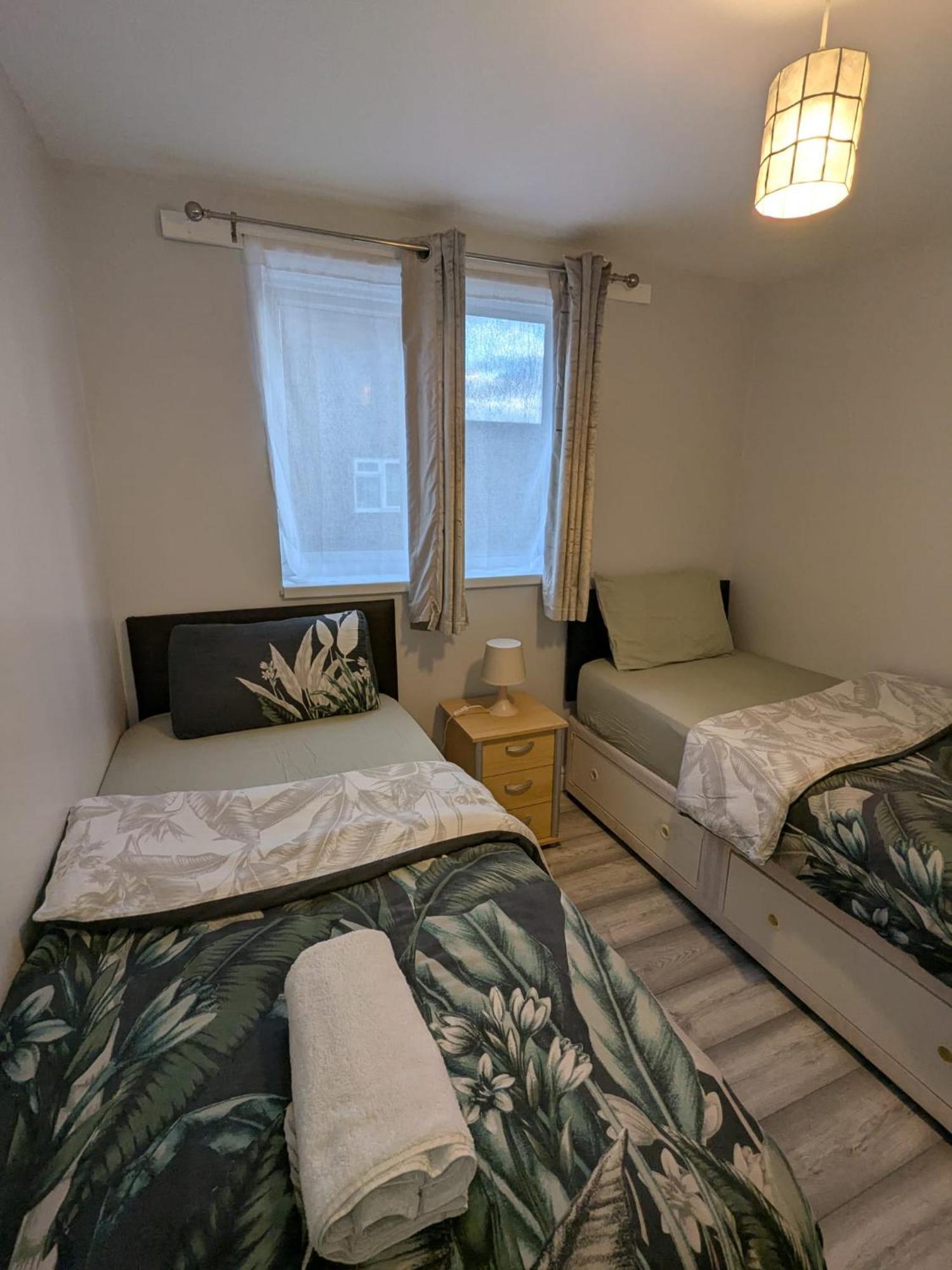 A&A Apartment Basildon Nevendon ภายนอก รูปภาพ