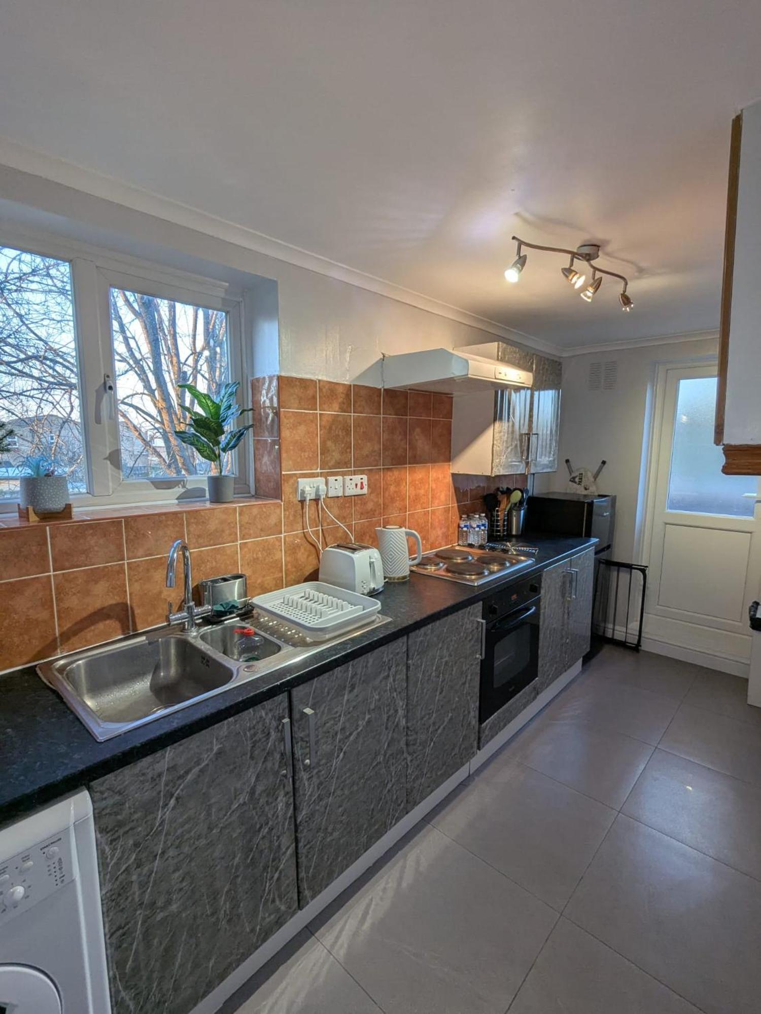 A&A Apartment Basildon Nevendon ภายนอก รูปภาพ