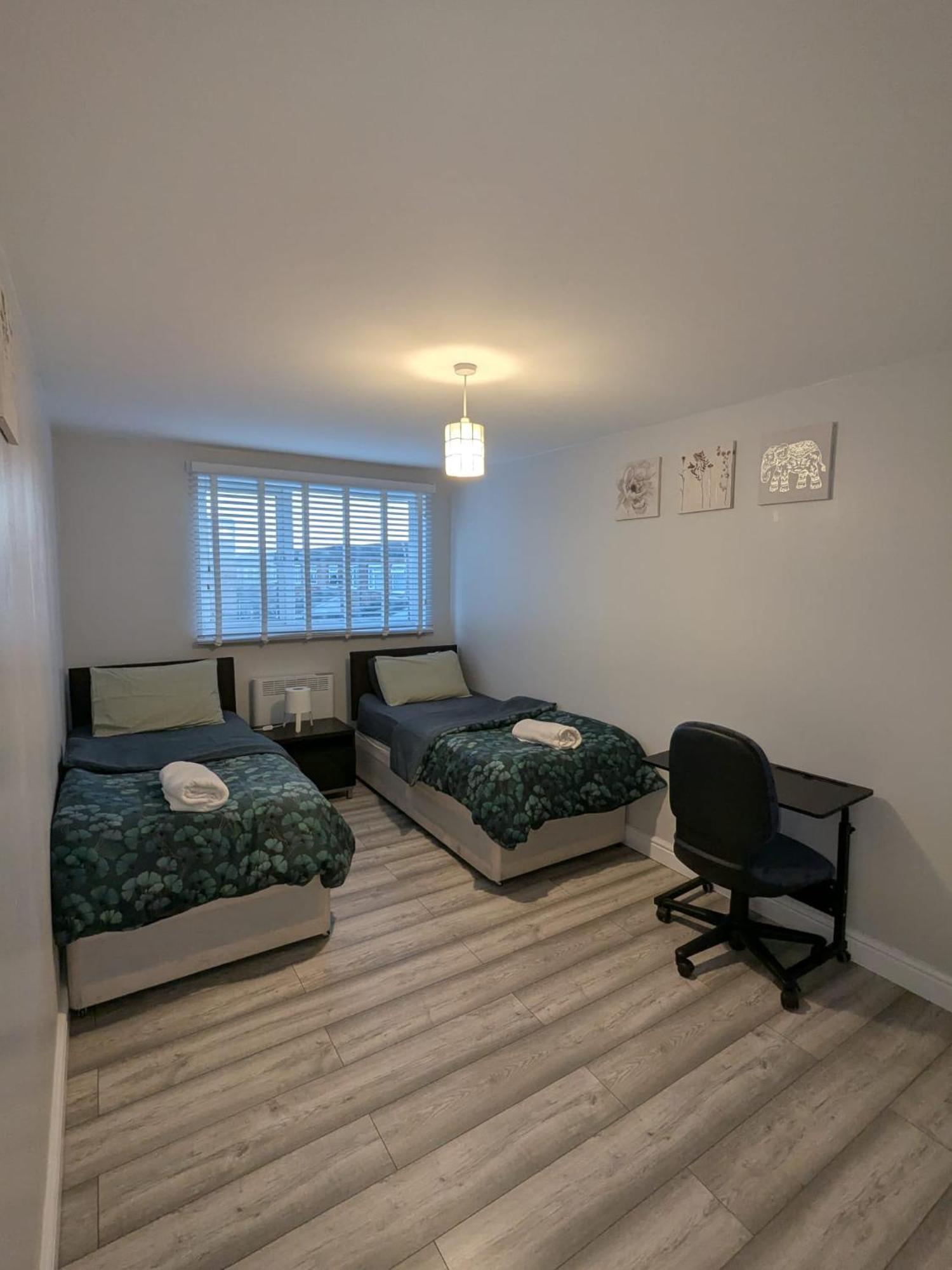 A&A Apartment Basildon Nevendon ภายนอก รูปภาพ